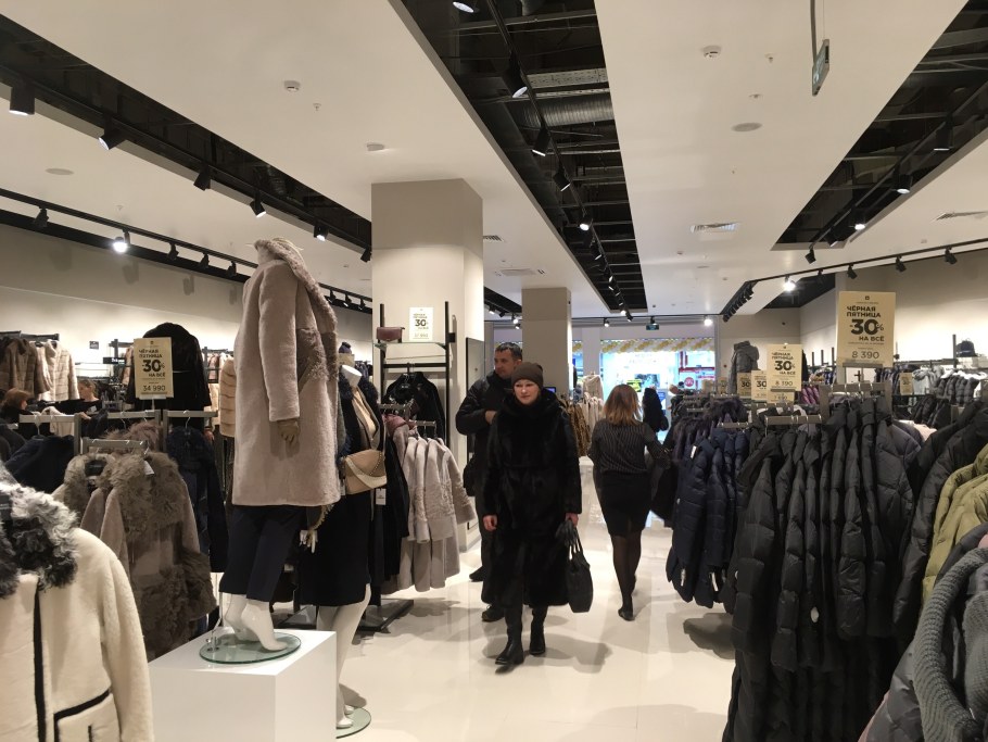 Снежная Королева мега белая дача