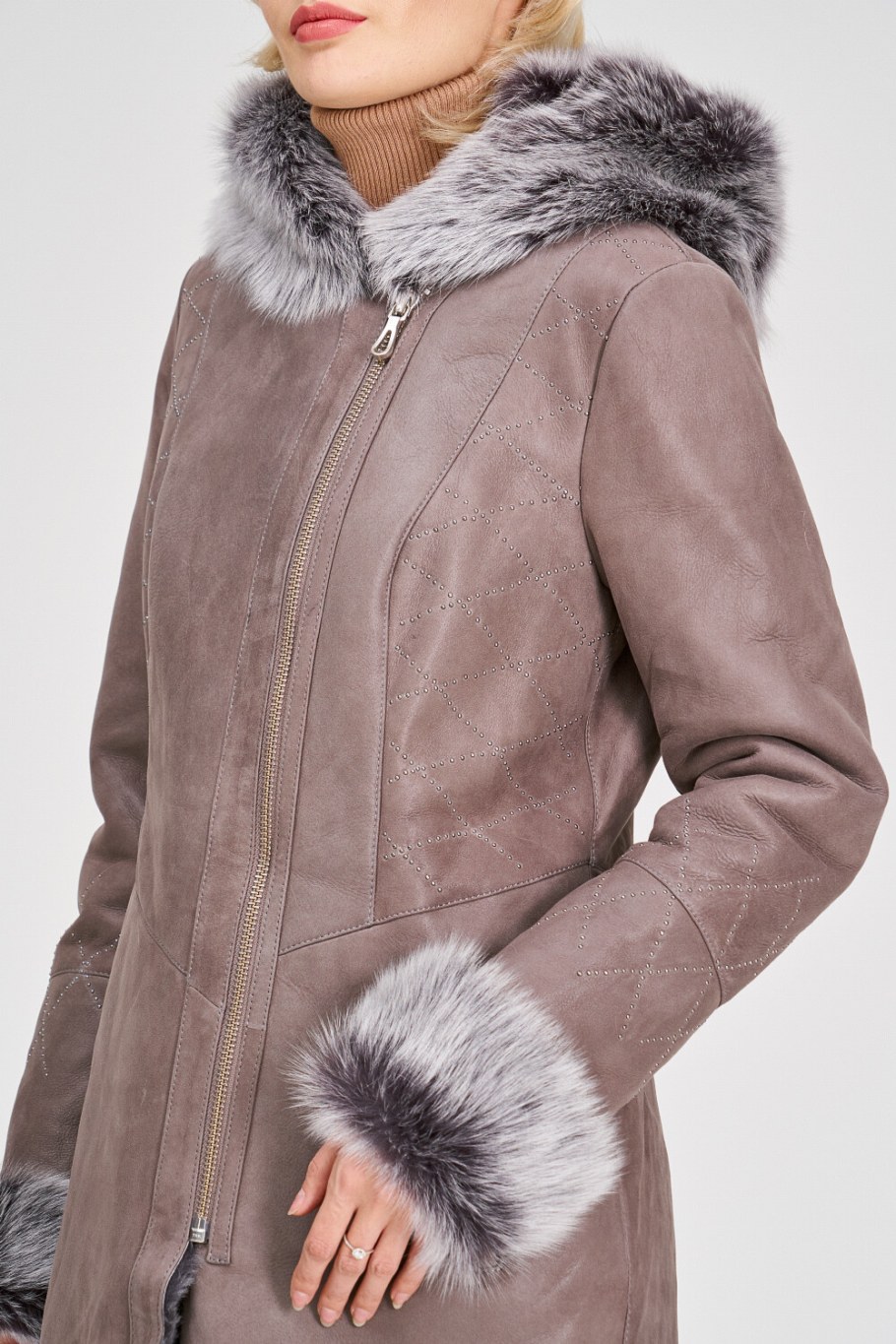 Дублёнки 2022 женские Снежная Королева