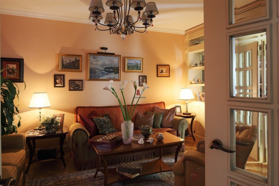 Терракотовый цвет стен в интерьере