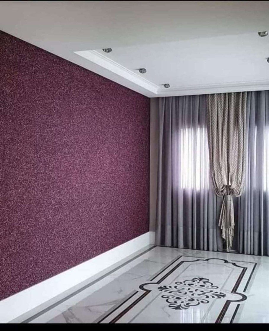 Интерьер комнаты с жидкими обоями