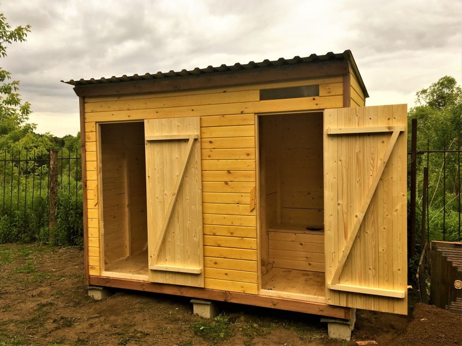 Хозблок 2х2 сборный щитовой