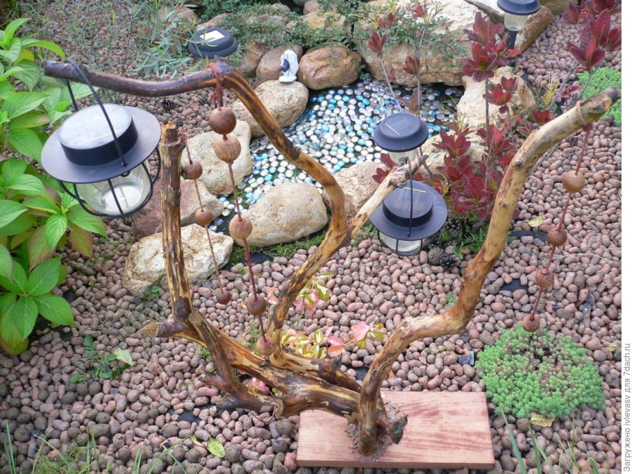 Коряги в саду