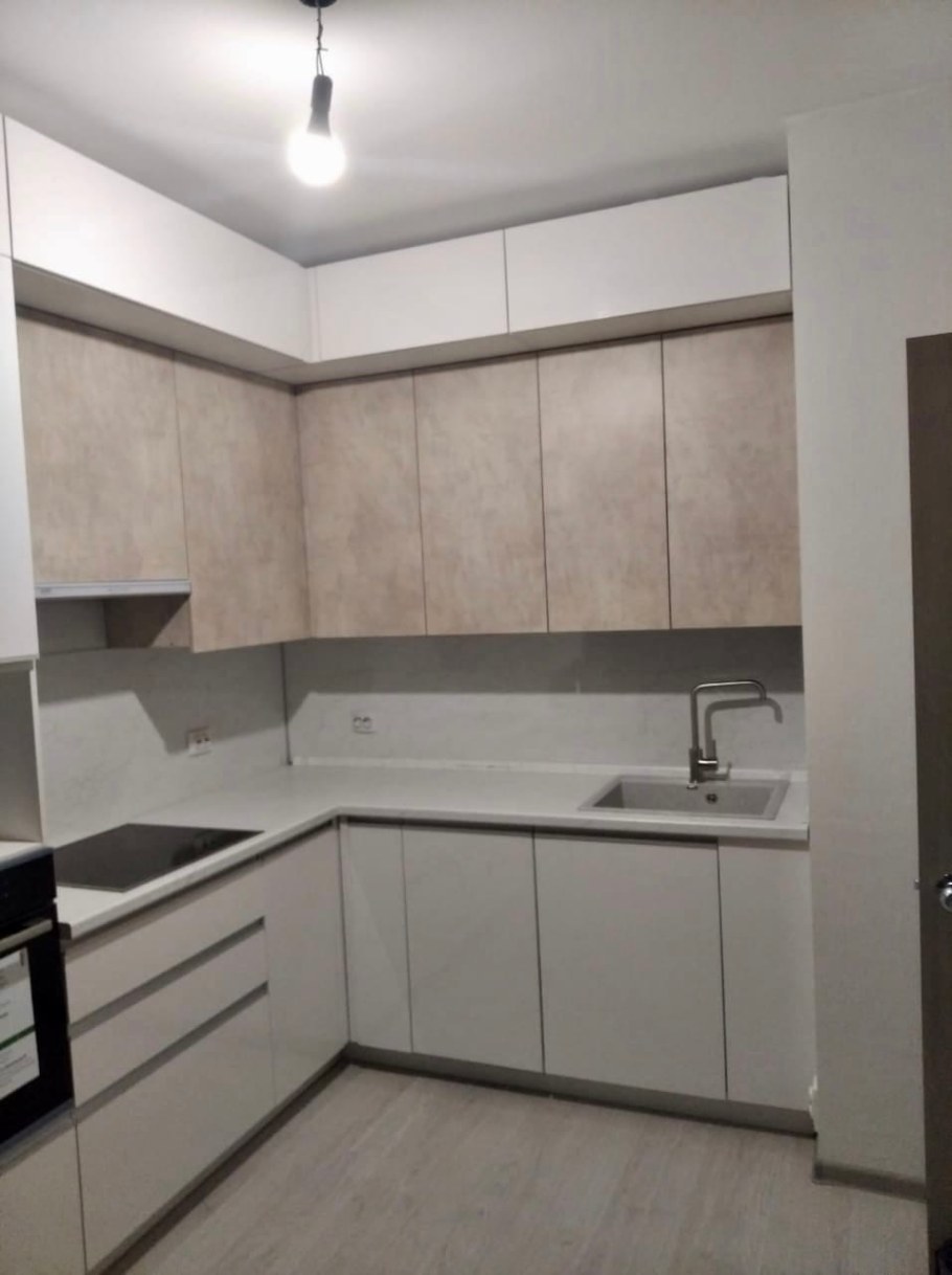 Кухонные гарнитуры с антресолями угловые