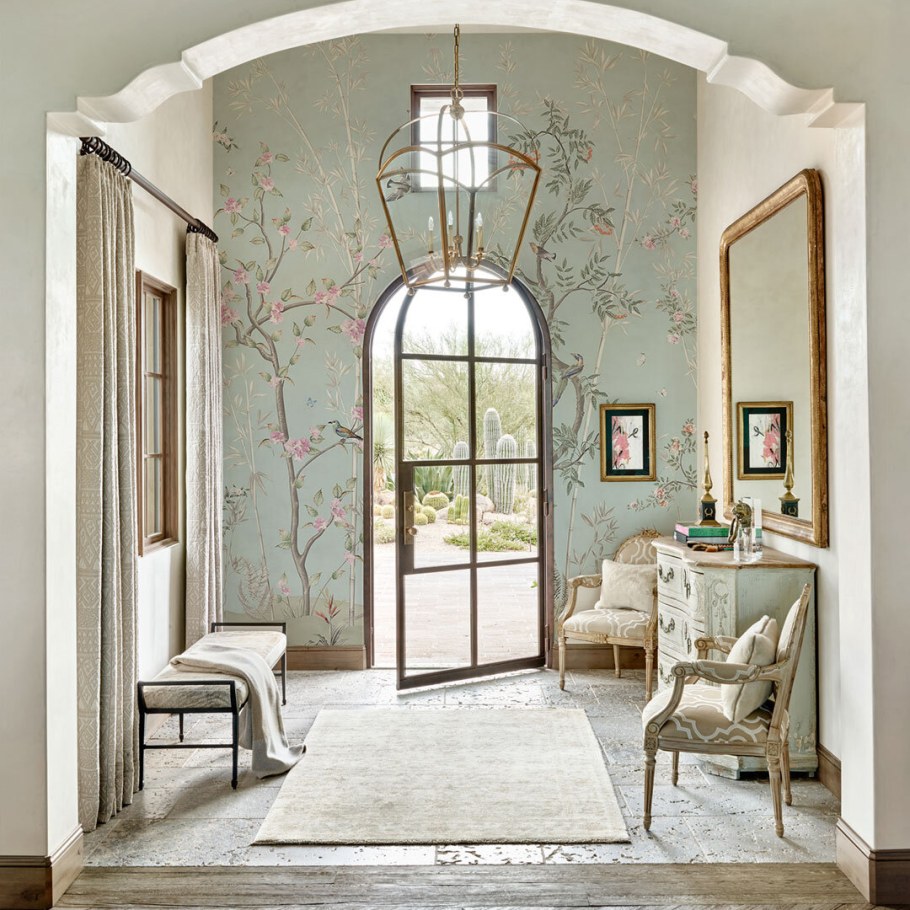 Прихожая в стиле Средиземноморья