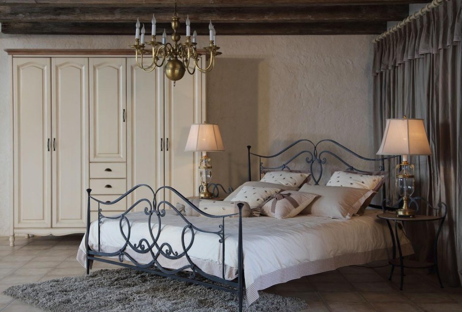 Кованая кровать в стиле Прованс