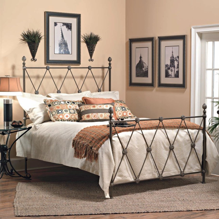 Кованые кровати