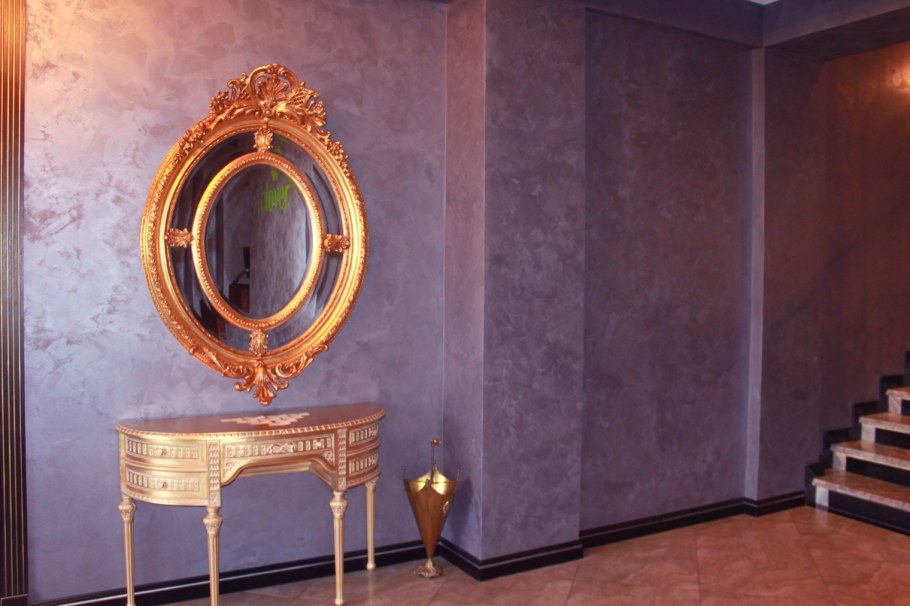 Штукатурка под бархат в интерьере