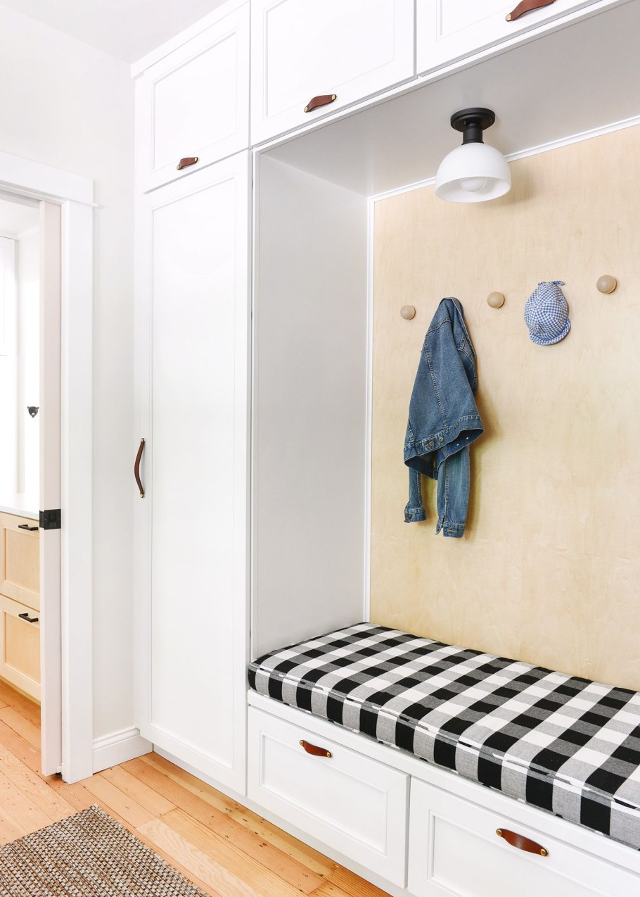 Шкаф в прихожую икеа ОПХУС