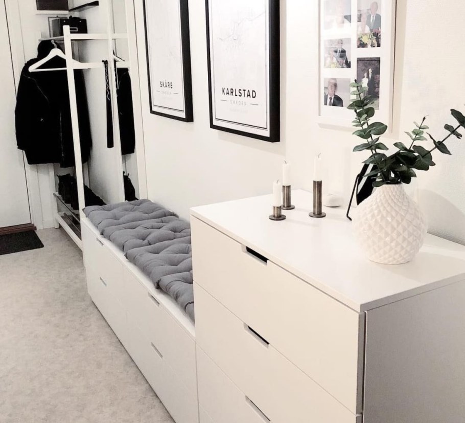 Минималистическая прихожая ikea