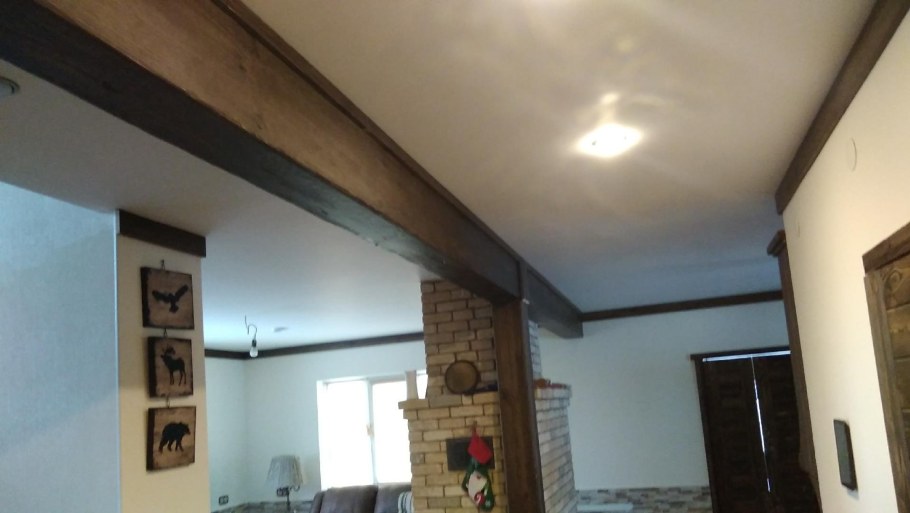 Потолочная балка в хрущевке