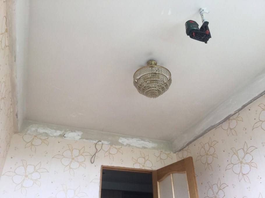 Потолки в хрущевке с выступами