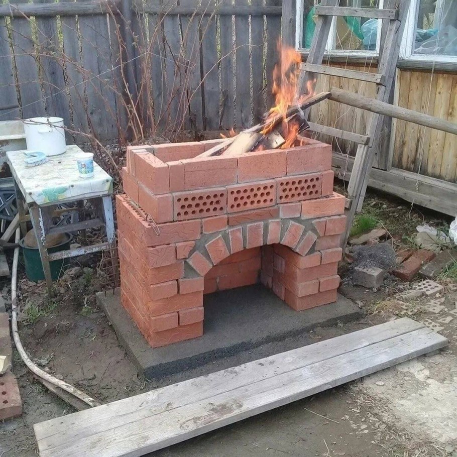 Барбекю из кирпича