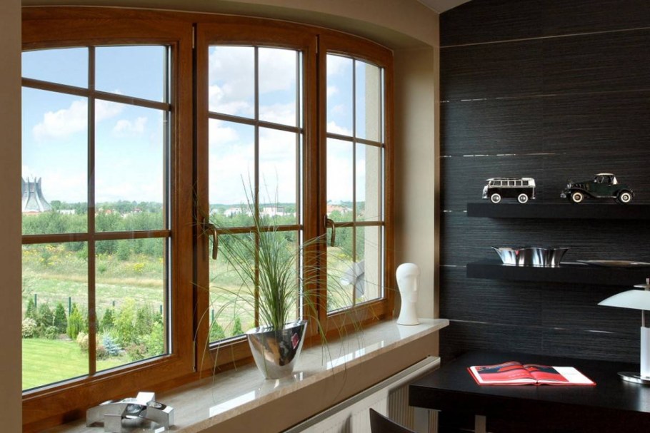 Коричневые окна