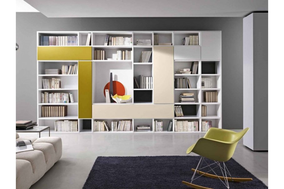 Современный книжный стеллаж