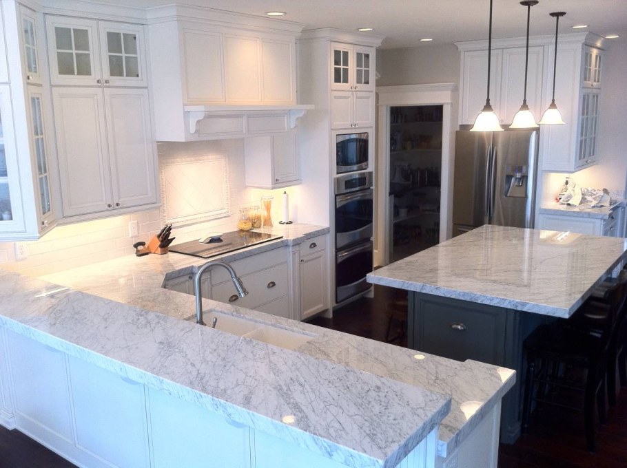 Мрамор Каррара белый столешница