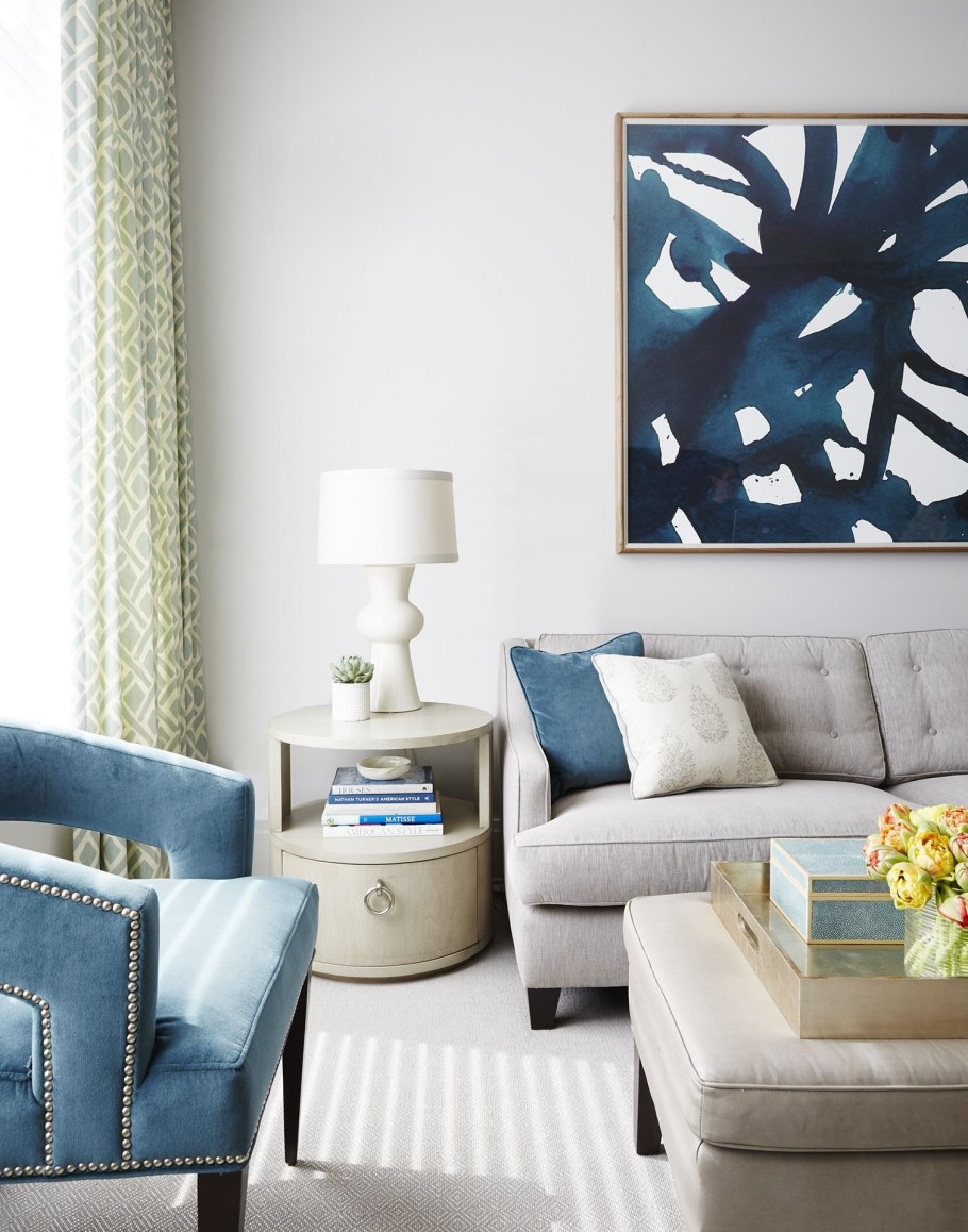 Бежево синий интерьер