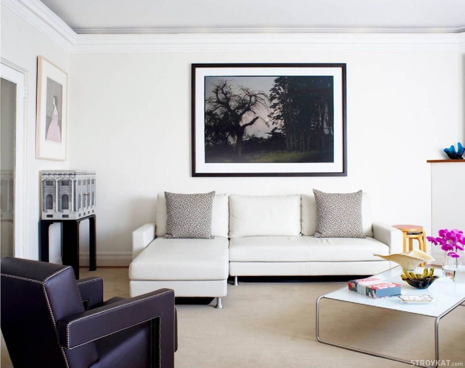 Постеры в гостиную в интерьере