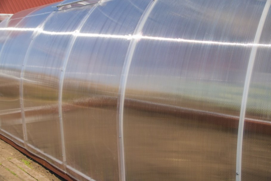 Тепличный поликарбонат Berolux 2.1 прозрачный 14 мм 2.1 6 м