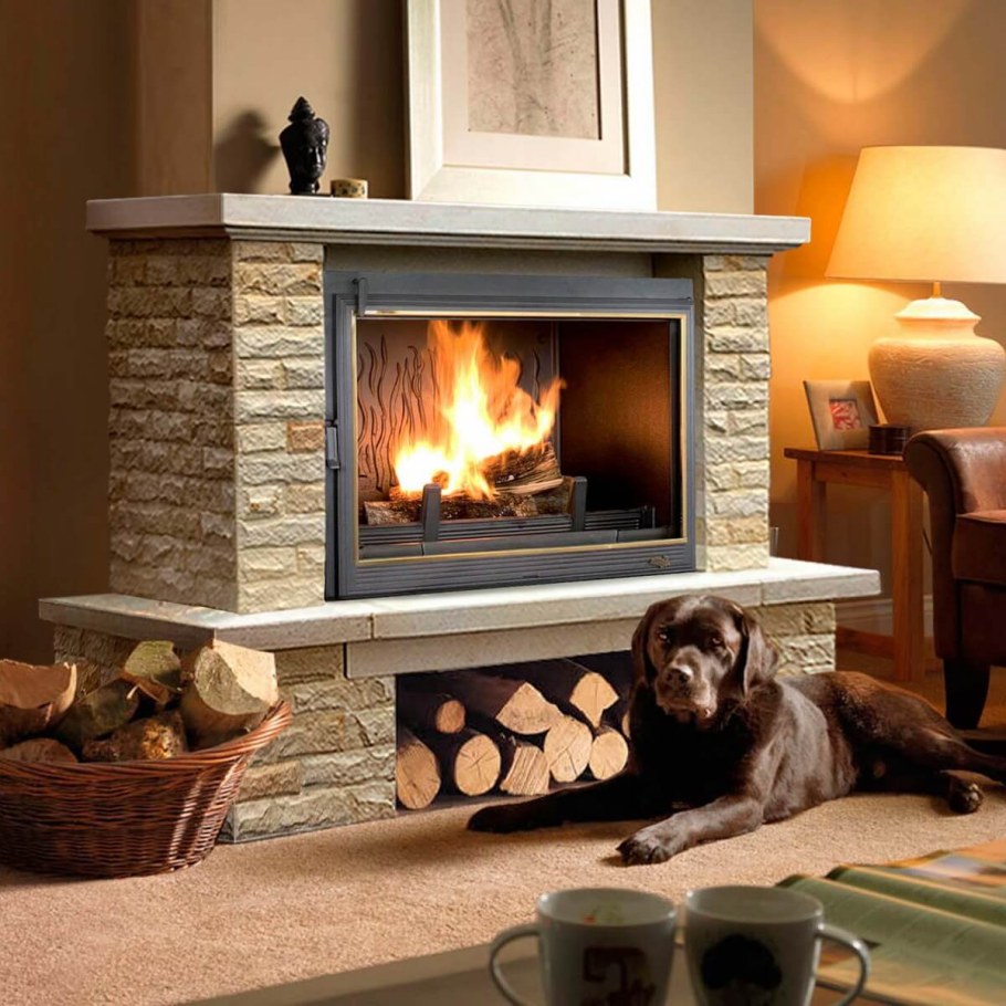 Современный дровяной камин