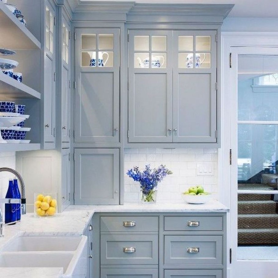 Кухня в синих тонах интерьер