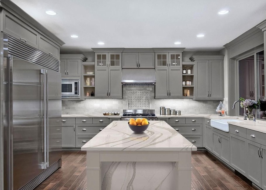 Кухня в сером цвете