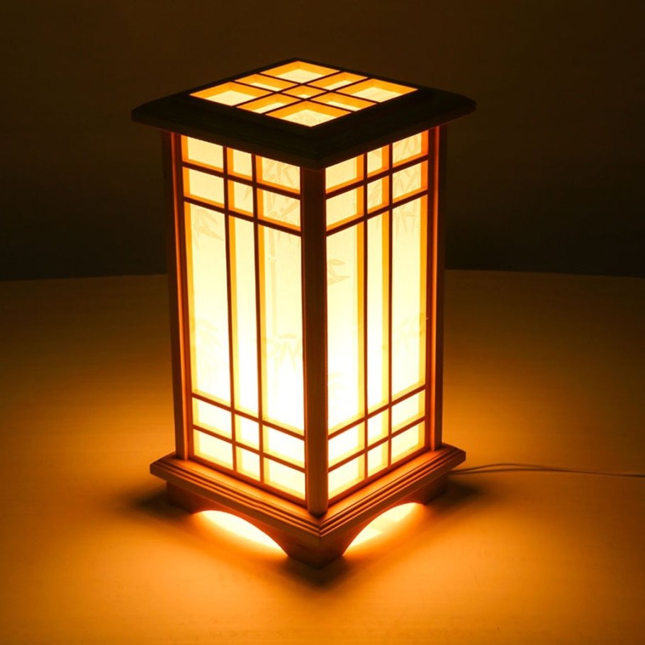 Фонарь в японском стиле