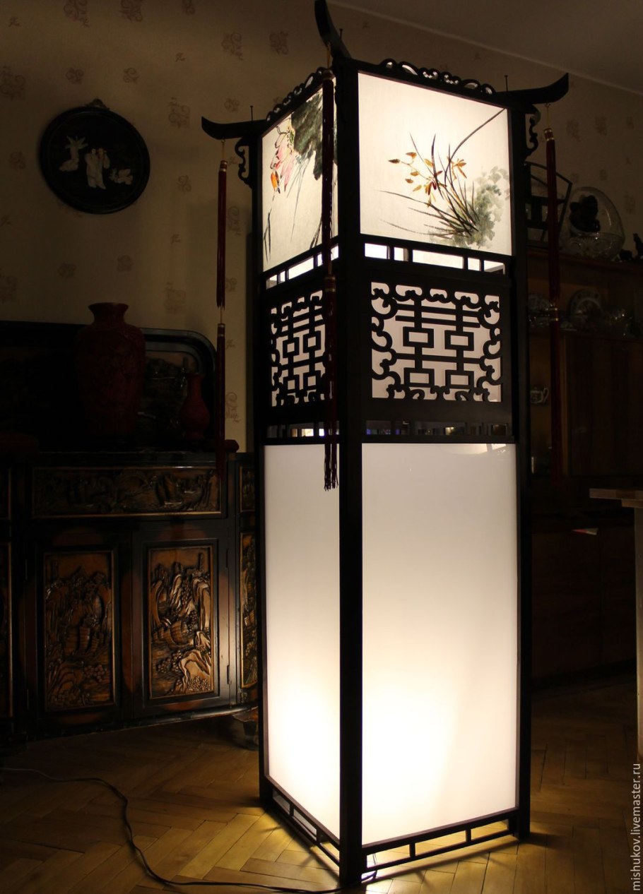 Напольный светильник в китайском стиле