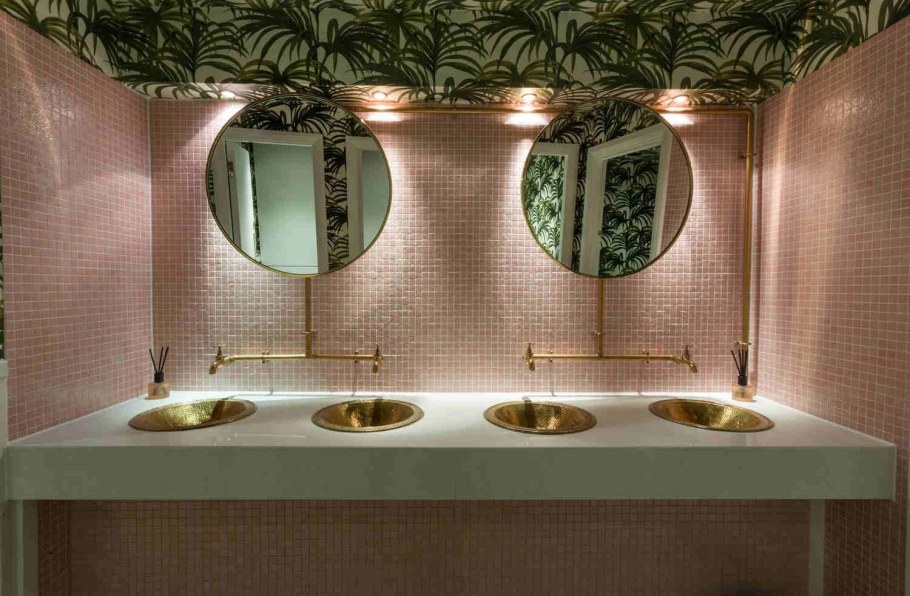 Санузел в кафе