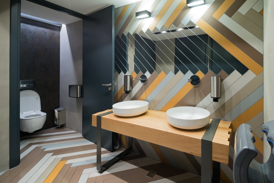 Стильные общественные туалеты