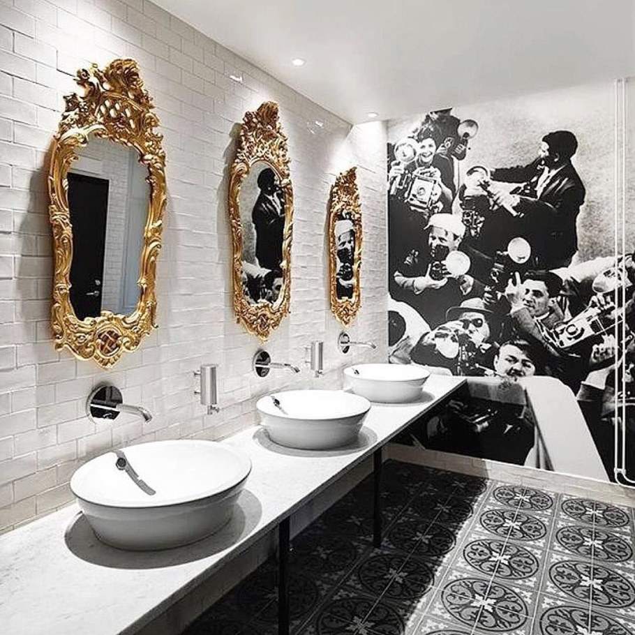 Туалетная комната в ресторане