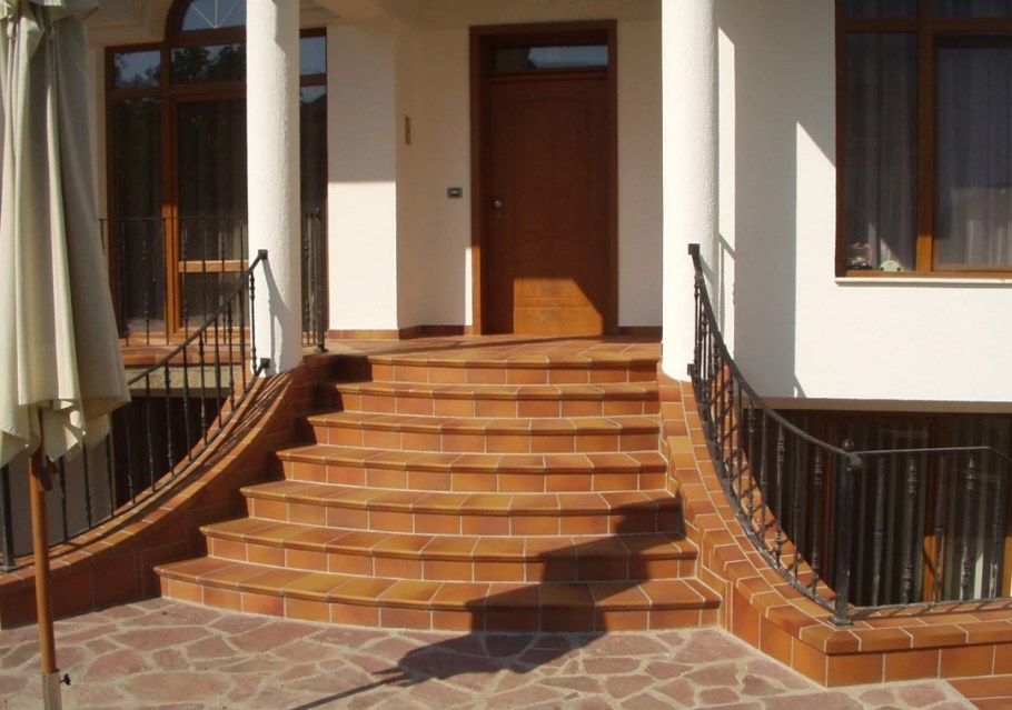 Полукруглые ступени для крыльца