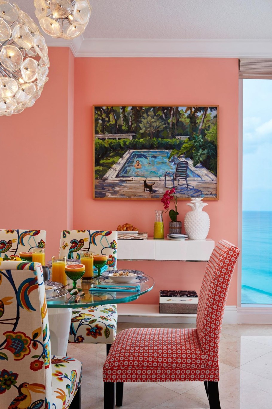 Сочетание розового и оранжевого в интерьере