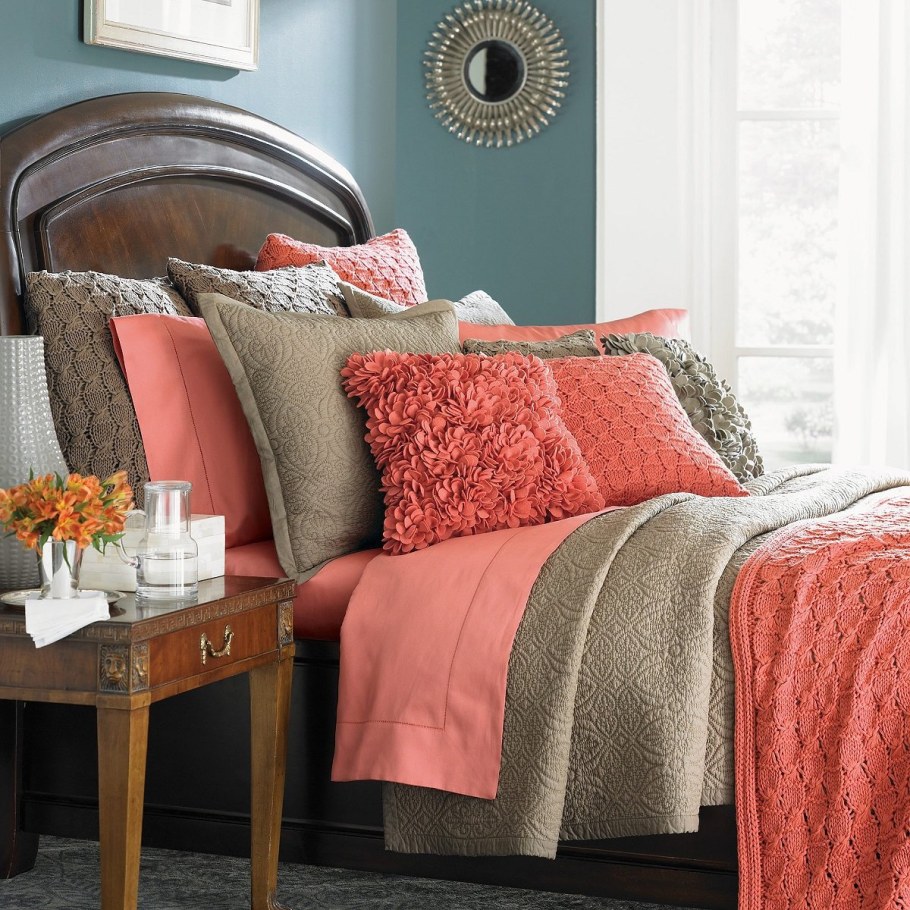 Сочетание цветов коралловый в интерьере
