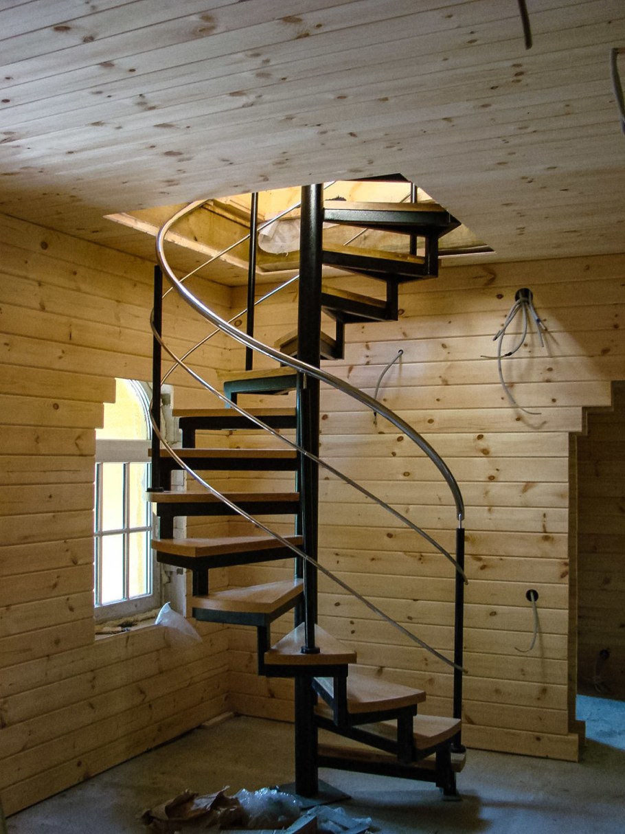 Стамет винтовая лестница