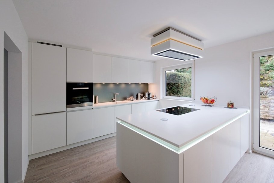 Белые кухни в современном стиле