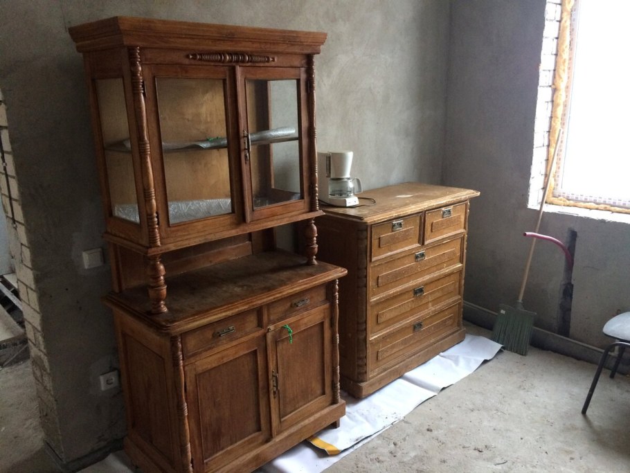 Старинный буфет