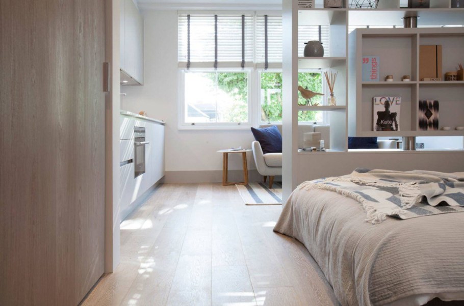 Рабочее место в спальне