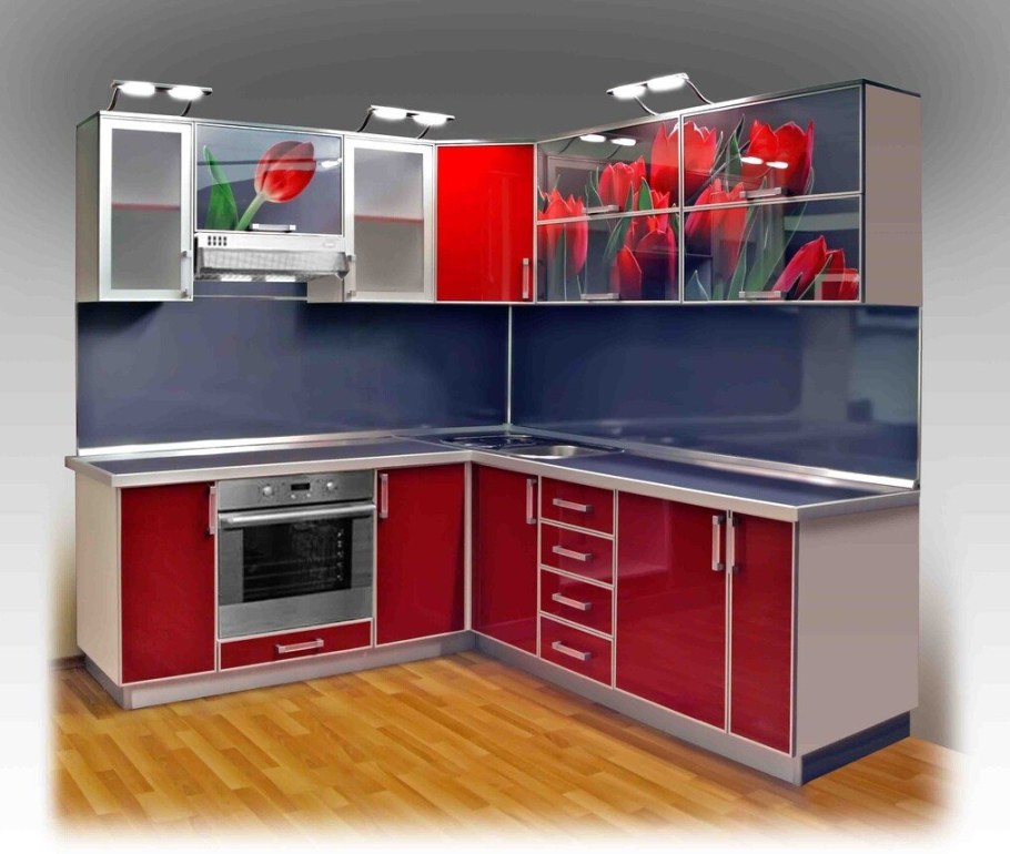 Фасад в алюминиевой рамке