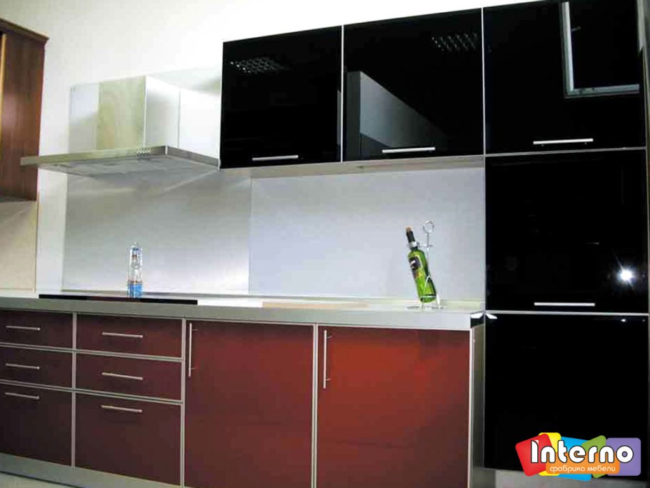 Фасад в алюминиевой рамке