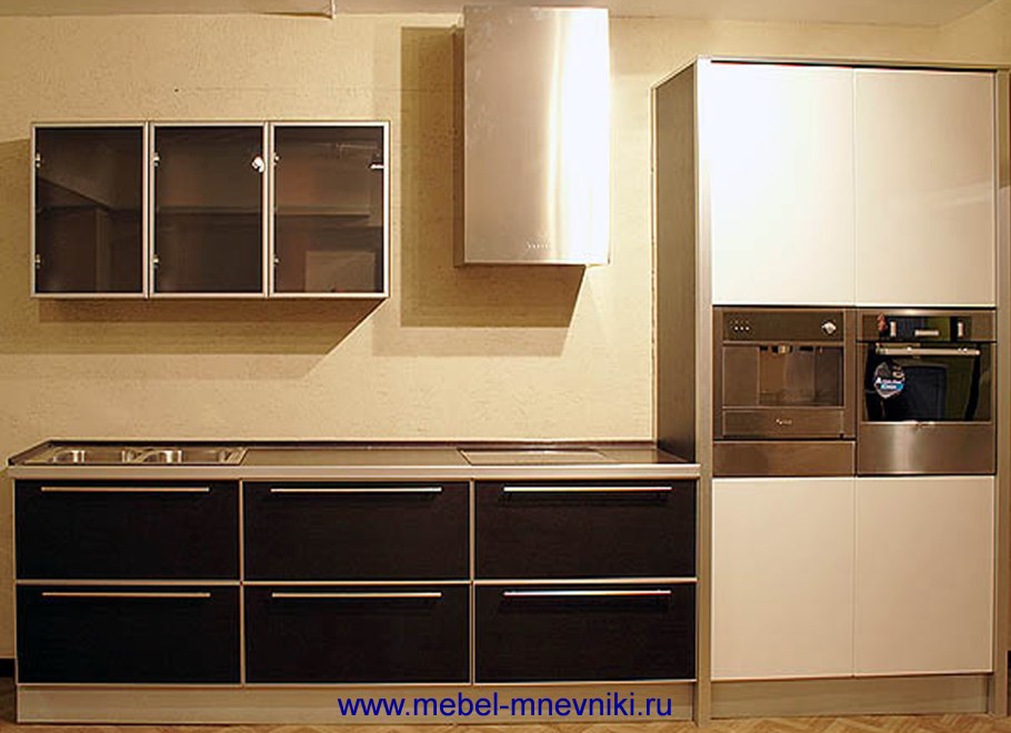 Стекло в алюминиевой рамке для кухни