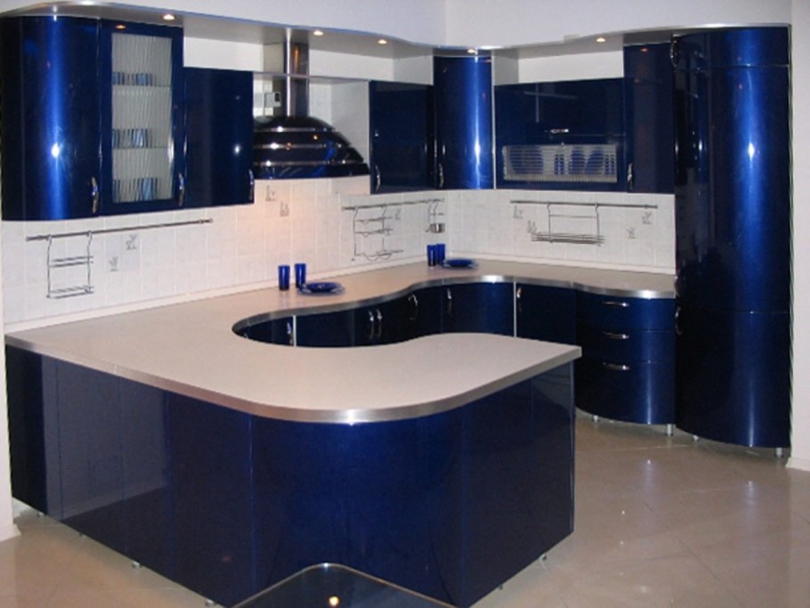 Кухонный гарнитур с радиусными фасадами