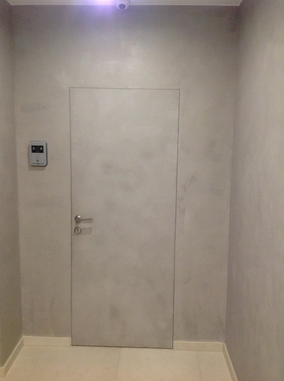 Микроцемент на скрытые двери