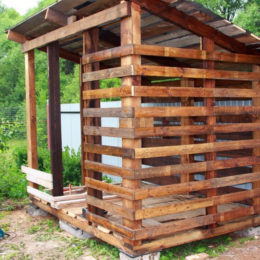 Дровница для дачи