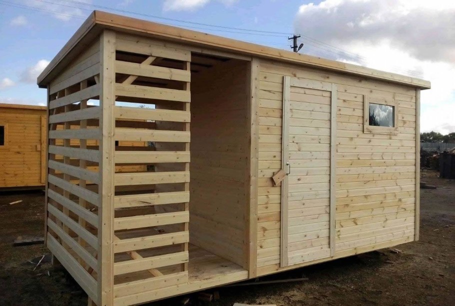 Хозблок с дровником 5х2