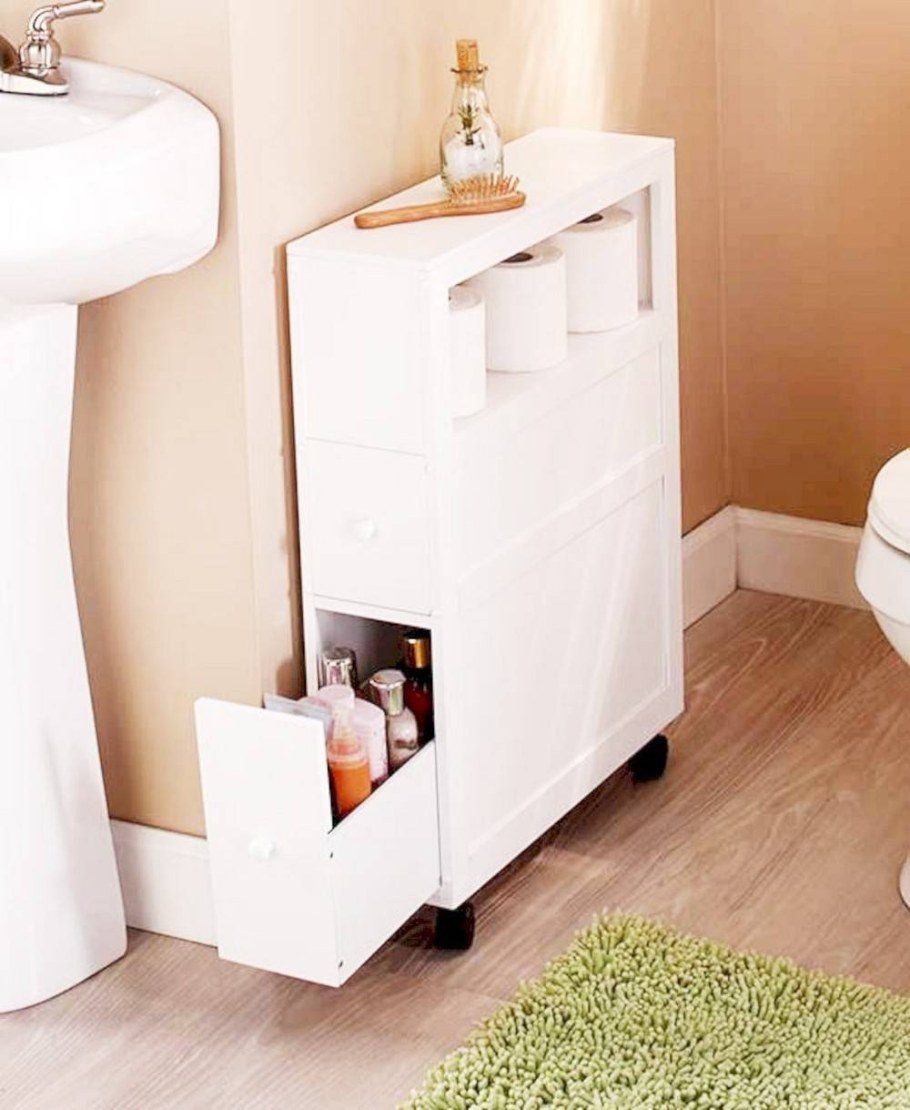 Узкая тумба в ванную комнату