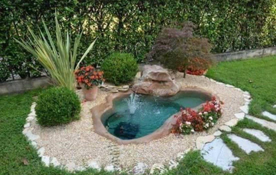 Декоративный бассейн на участке