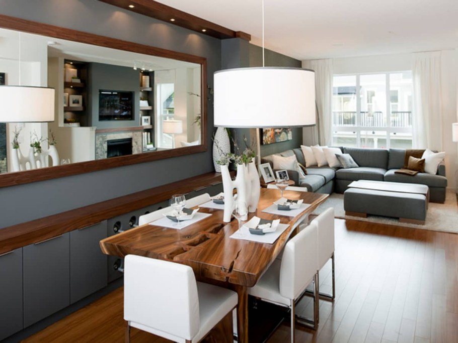 Гостиная с обеденным столом