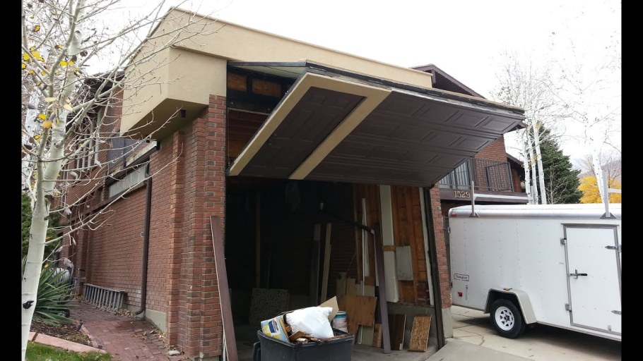 Складные ворота для гаража