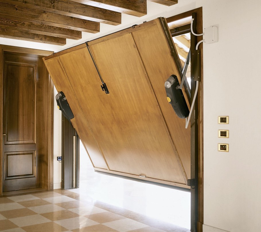 Ворота подъемно-поворотные е900 DIY