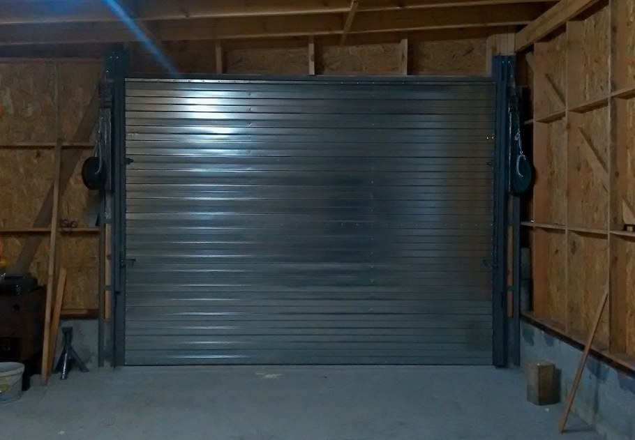 Подъемно-поворотные ворота на 4 рычагах